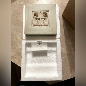 Willow Tree Friendship Memory Box (2005) with hinged lid